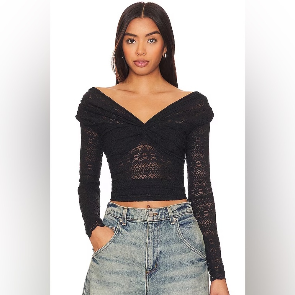 🌻🆕FREE PEOPLE Hold Me Closer Top Black-Size Medium - Picture 10 of 13